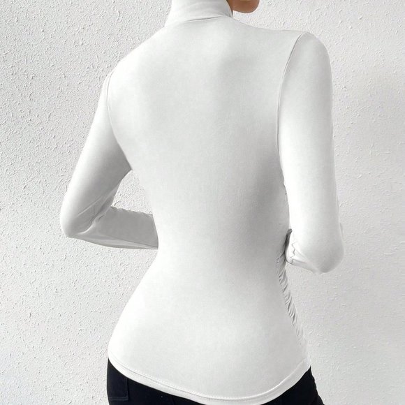 White Boho Womens Solid Surplice Neck Ruched Side Tee - Picture 5 of 5